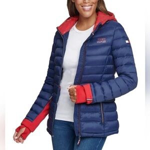 Tommy Hilfiger Women's Blue and Red Puffer Coat